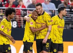 多特蒙德客场反败为胜，球队士气大振(多特蒙德客场反败为胜,球队士气大振)