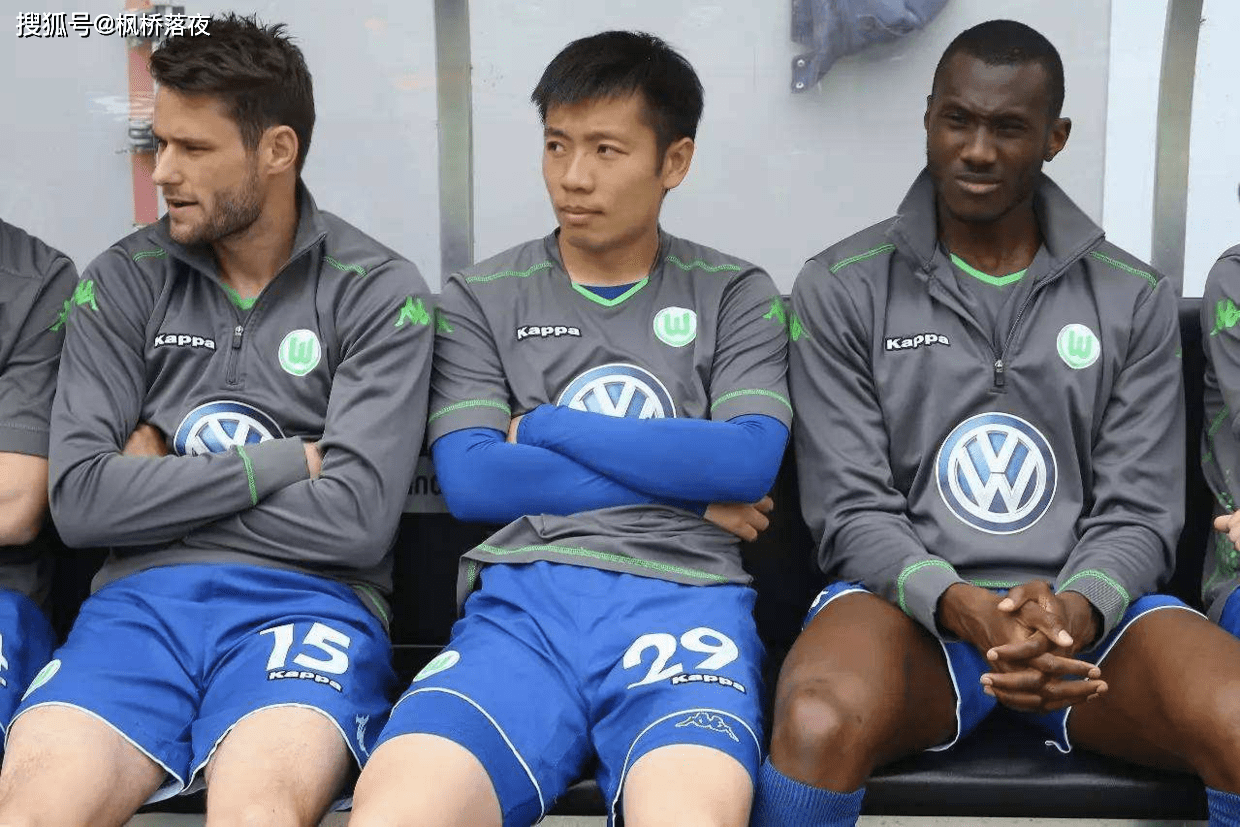 关于球员个人表现如何?队友之间的合作默契令人赞叹的信息 关于球员个人表现如何?队友之间的合作默契令人赞叹的信息